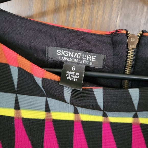 Women's Signature London Style Geometric Sheath Dress Size 6 Stretchy Material - Picture 4 of 12